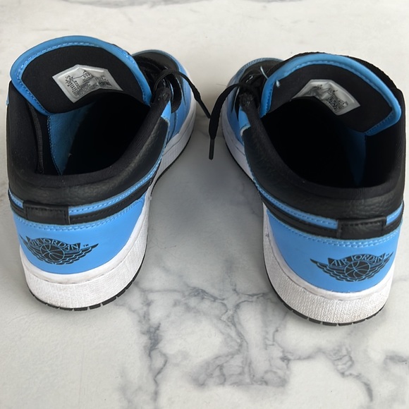 AIR JORDAN 1 LOW GS University Blue / Black - Picture 7 of 15